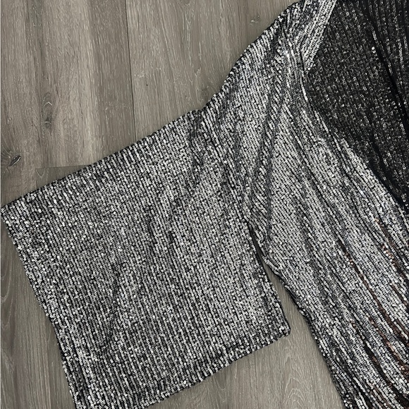 Free People Silver to Gold Bronze Party On Sequin Kimono - Picture 3 of 8